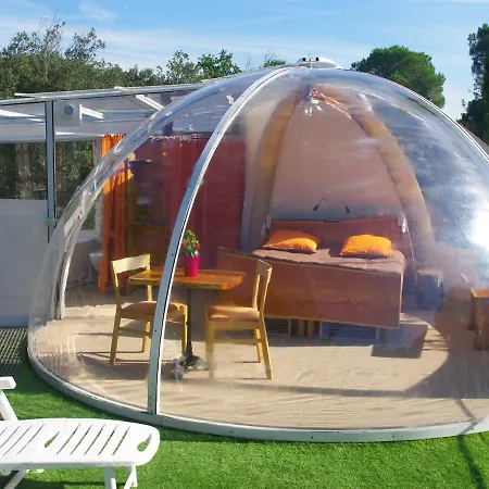 Au Bois Fleuri Les D'hotes 4*