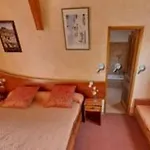Au Bois Fleuri Les Chambres D'Hotes Bed & Breakfast 4*