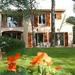 Au Bois Fleuri Les Chambres D'Hotes 4* Roquebrune-sur Argens