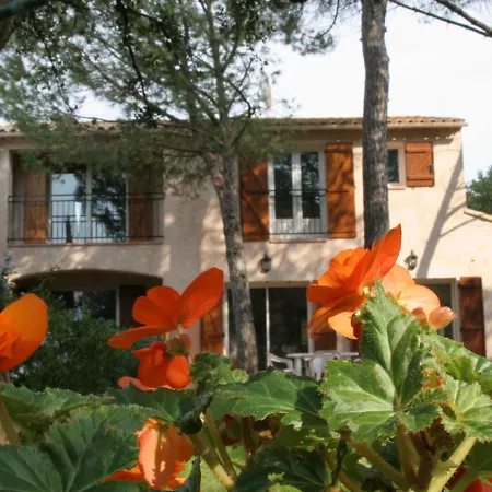 Les D'hotes Au Bois Fleuri Oda ve Kahvaltı Roquebrune-sur Argens