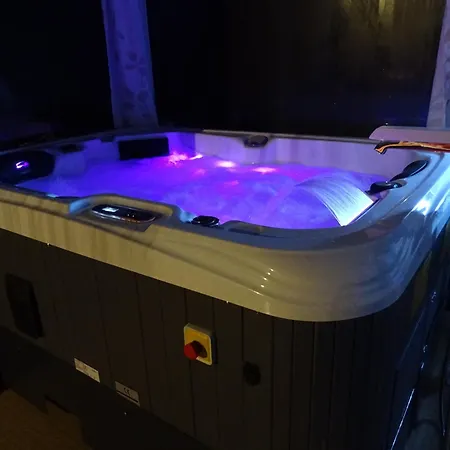 Au Bois Fleuri Les D'hotes 4*